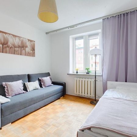 2 Bedroom Apartment In Green Location Warsawa Bagian luar foto