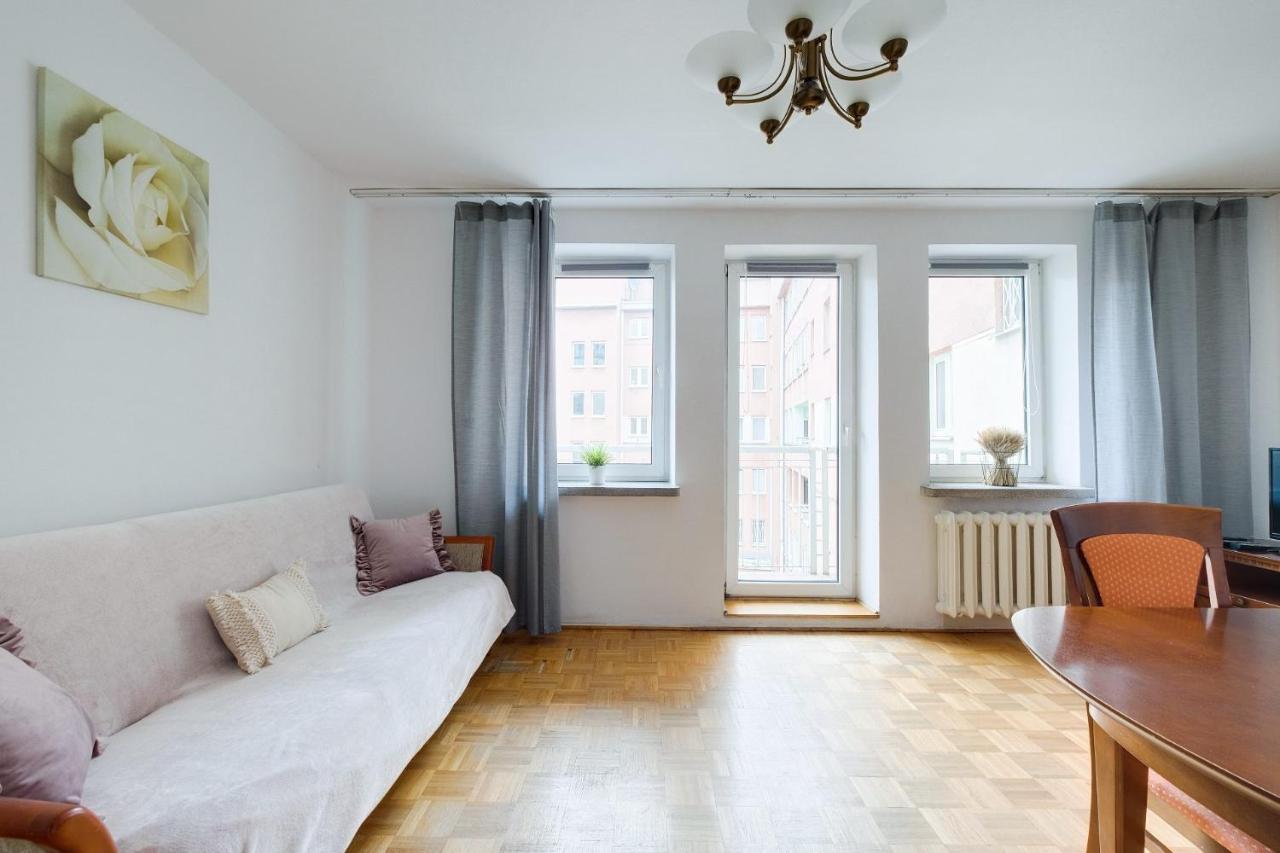 2 Bedroom Apartment In Green Location Warsawa Bagian luar foto