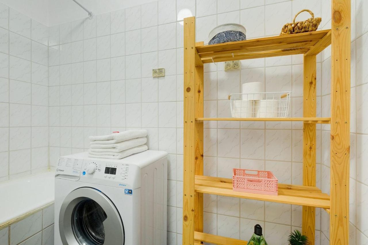 2 Bedroom Apartment In Green Location Warsawa Bagian luar foto